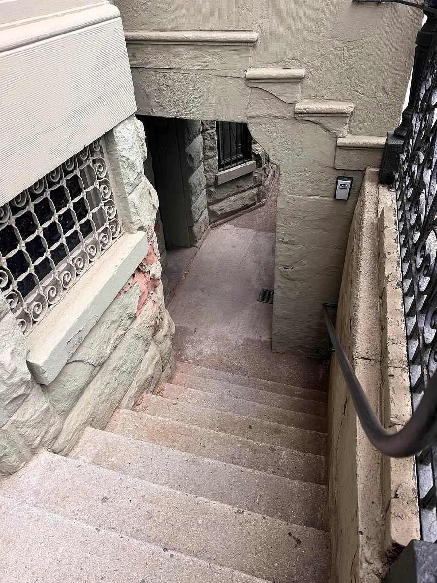 Building Photo - 811 Washington St #BASEMENT
