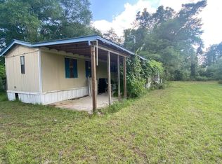 4516 Basswood Rd, Greenwood, FL 32443