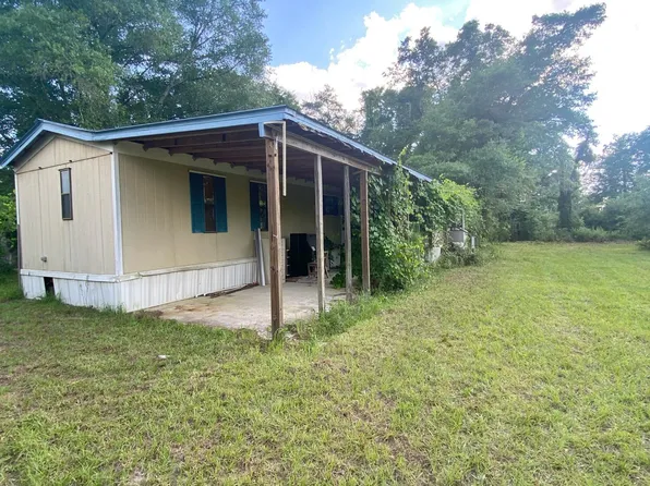 4516 Basswood Rd, Greenwood, FL 32443