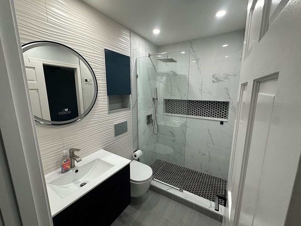 2nd image of 5332 Fonda Ln