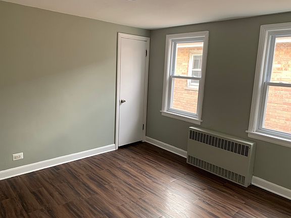 5th image of 2658 N Mason Ave #2