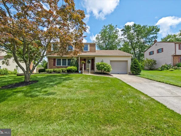 5 Everington Rd, Marlton, NJ 08053