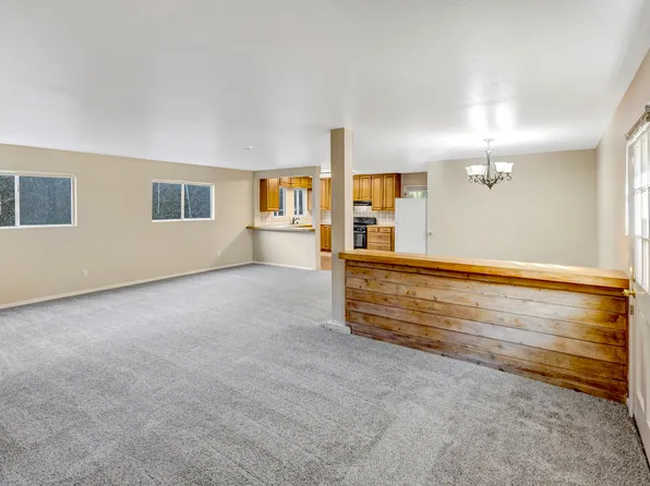 850 Devisadero St APT B, Monterey, CA 93940