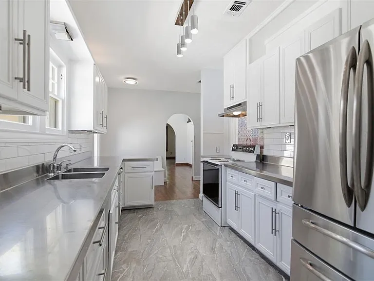 2516 Shirley Ave — Photo 17