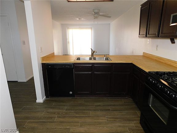 4th image of 435 E Barrett St #0