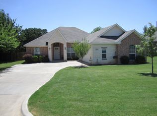 804 Linda Dr, Joshua, TX 76058