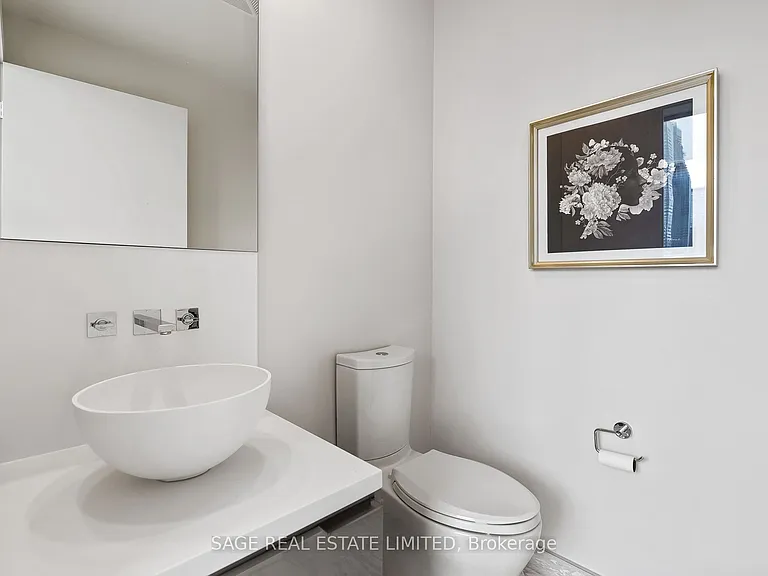 1 Bloor St E #510 — Photo 6
