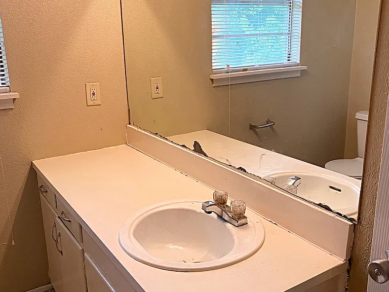 1160 Oregon Ave #3 — Photo 8