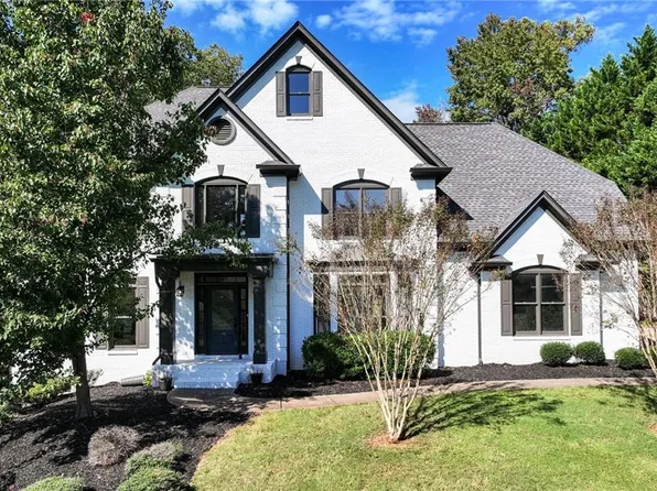 2065 Fairway Crossing Dr, Woodstock, GA 30188