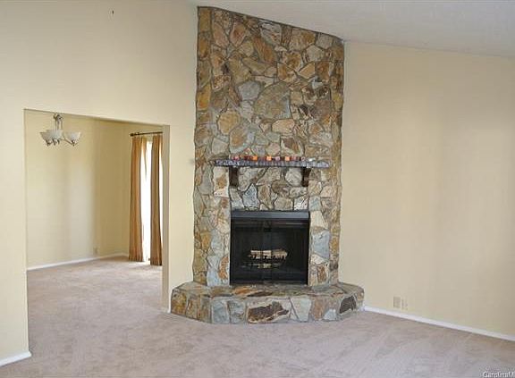 4th image of 7127 Stonington Ln #73