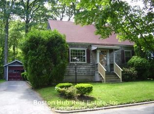 12 Joan Ave, Stoneham, MA 02180