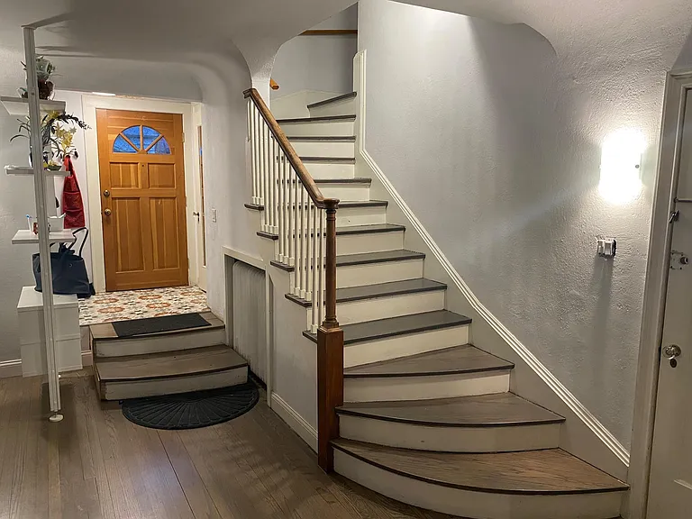 1220 Grant St — Photo 14
