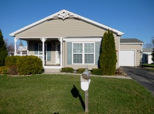 3 Fort Lee Dr, Manahawkin, NJ 08050