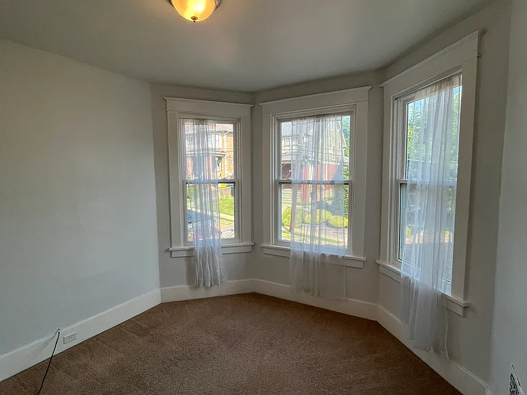3255 Pinehurst Ave #2 — Photo 9
