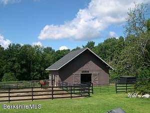 Modern Horse Barn