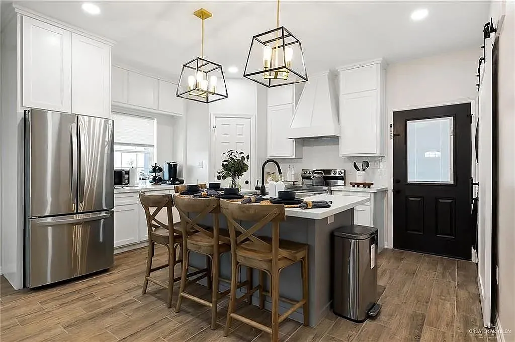 2 bed, 1200 sqft, $1,200 — Photo 4