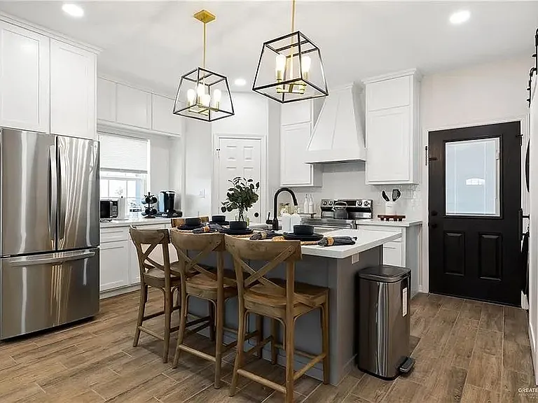 5904 Sandpiper Ave #2 — Photo 5