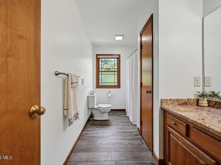 1212 Valley Bluff Rd — Photo 20