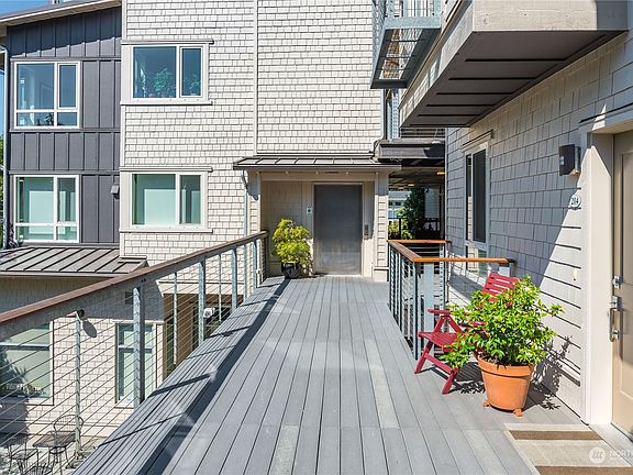 4th image of 123 Bjune Drive SE #207