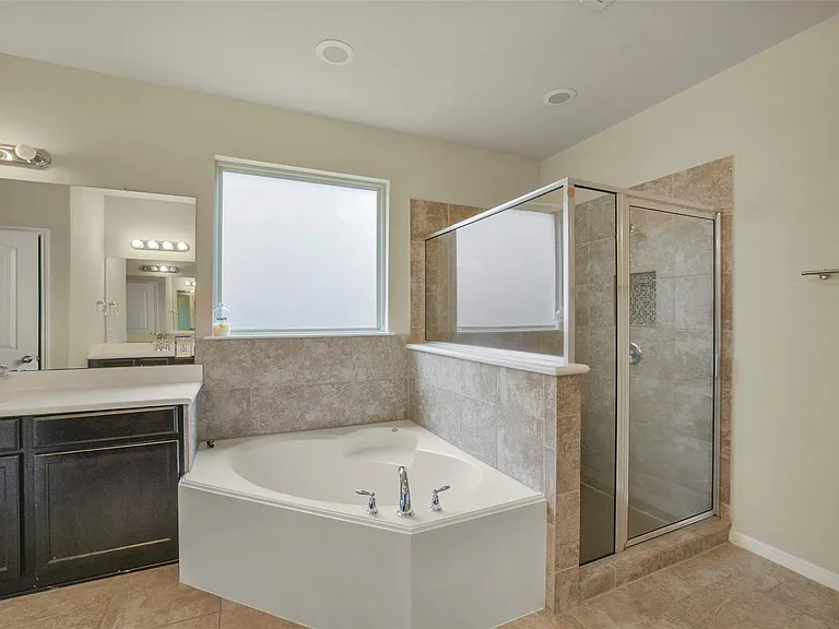 3511 Brampton Island Dr — Photo 25
