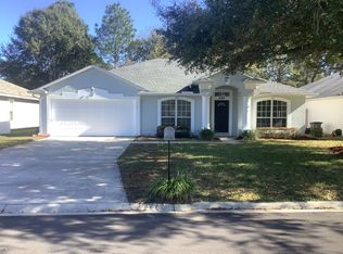 293 Johns Glen Dr, Saint Johns, FL 32259