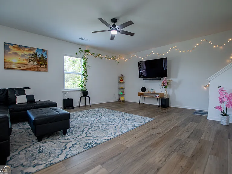 194 Rivulet Dr — Photo 32
