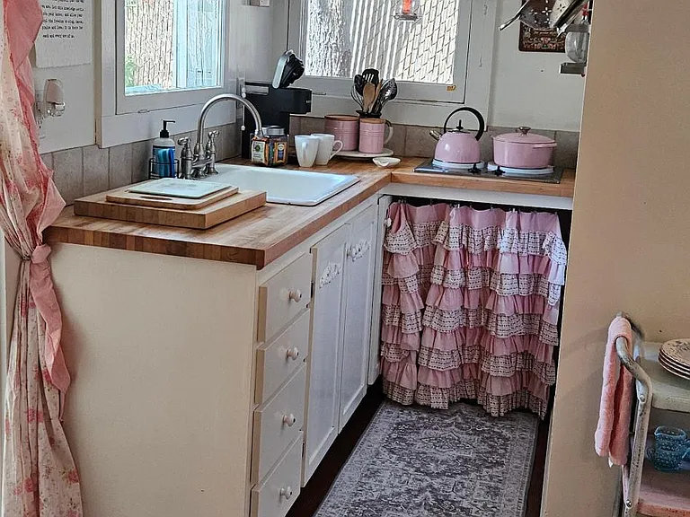 604 Coronado Ave — Photo 10