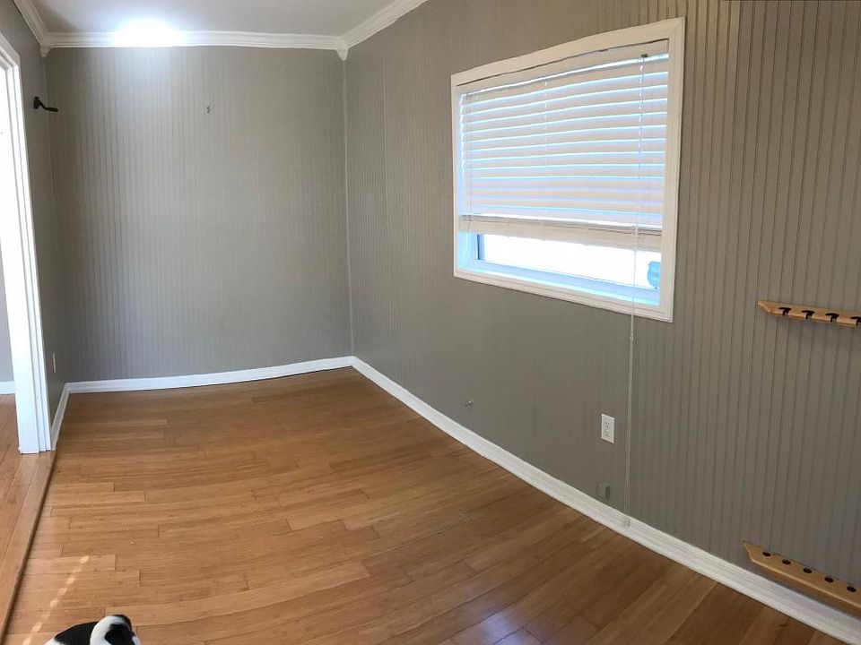 Entryway Room