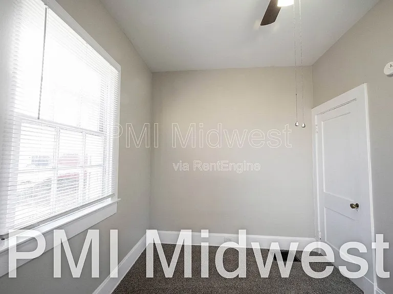 125 E 17th St #1 — Photo 7