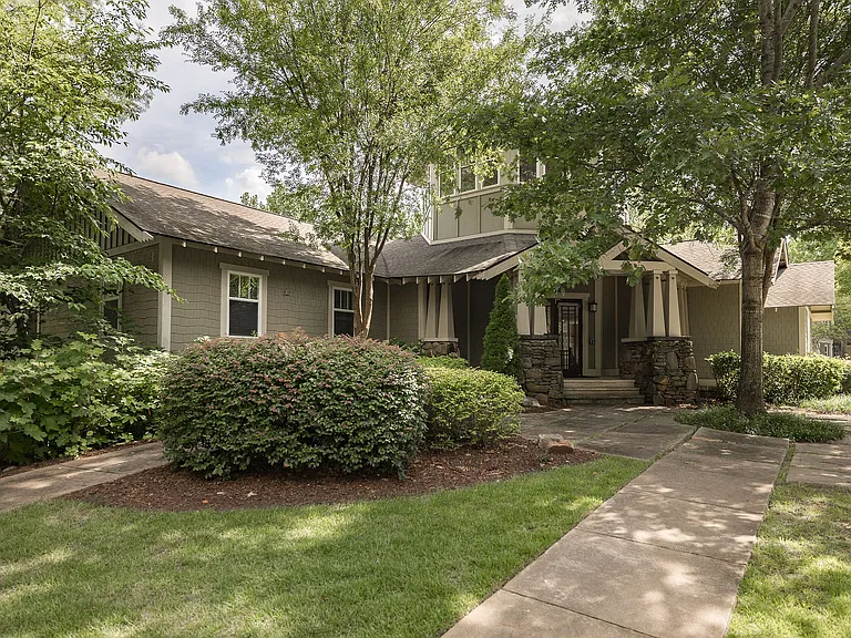 490 Barnett Shoals Rd #304 — Photo 27