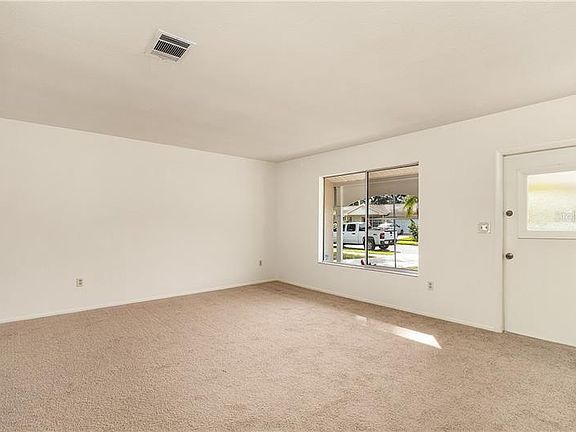 4th image of 4564 Tollefson Ave