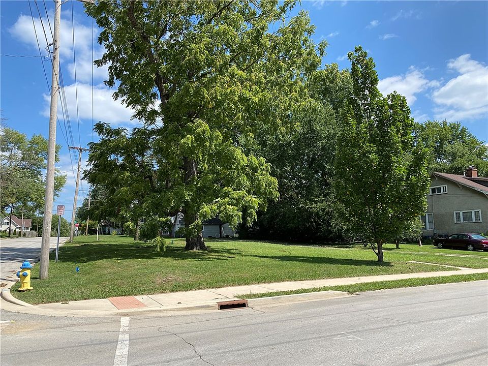 2nd image of 805 10th St