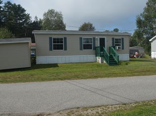 27 Simmons Dr, Boothbay Harbor, ME 04538