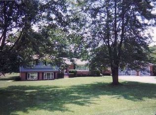 821 Water St, Woodville, OH 43469