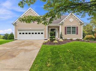 1249 Snee Dr, Pittsburgh, PA 15236