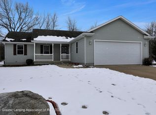 8454 River Bend Dr, Portland, MI 48875