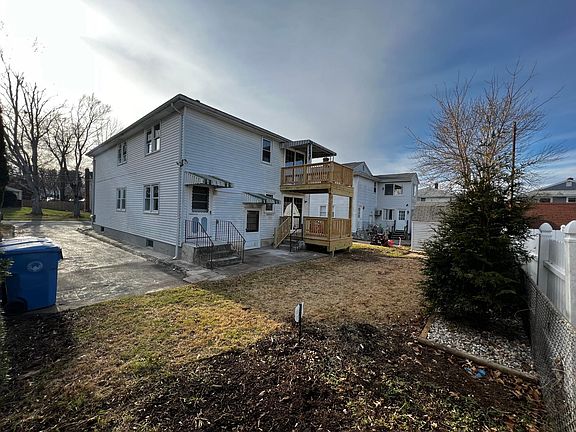 3rd image of 163 Oakland Ave