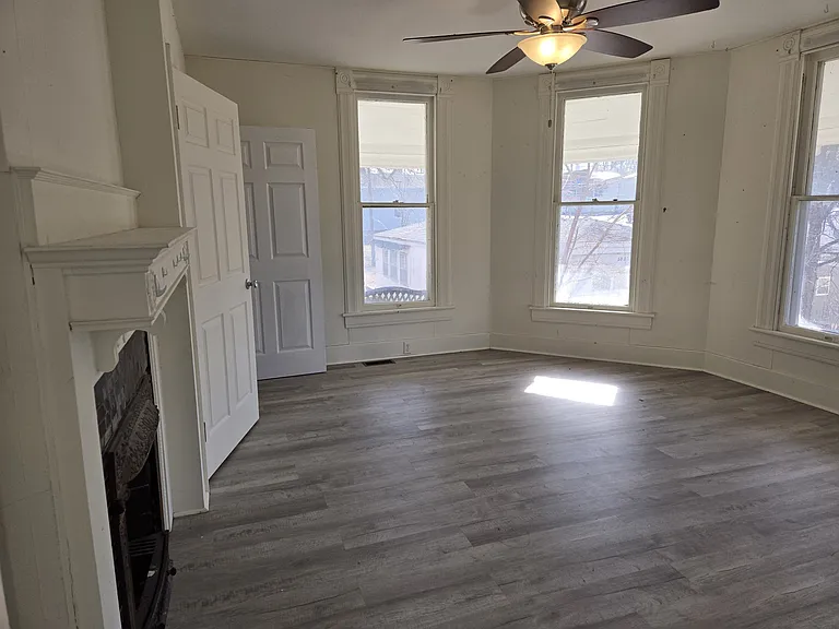 102 Emerson St — Photo 14