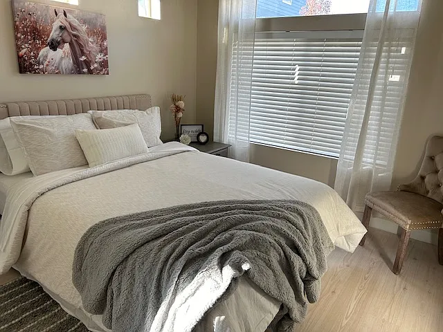 415 S 740 E — Photo 26