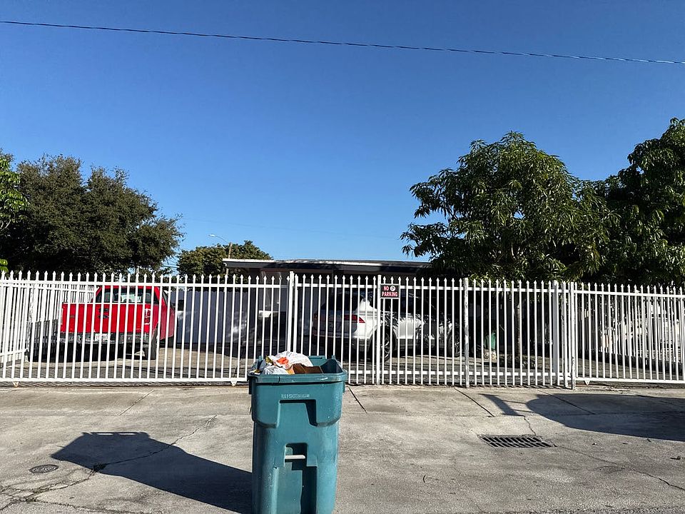 1st image of 3599 NW 99th St