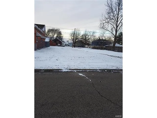 717 Washington Ave photo 1
