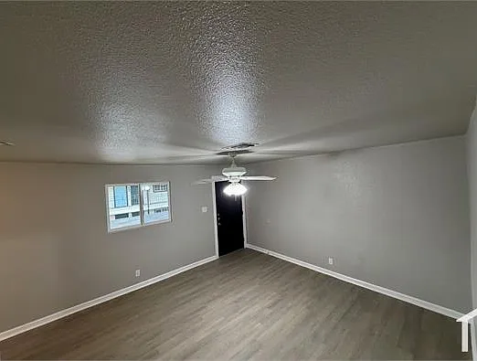 328 Altitude Dr #6 — Photo 1