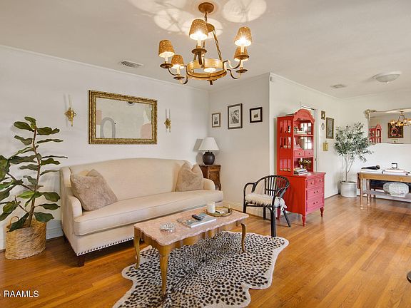 5th image of 105 Deanna Dr