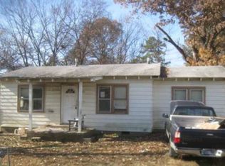 819 Mountain Pine Rd, Hot Springs, AR 71913