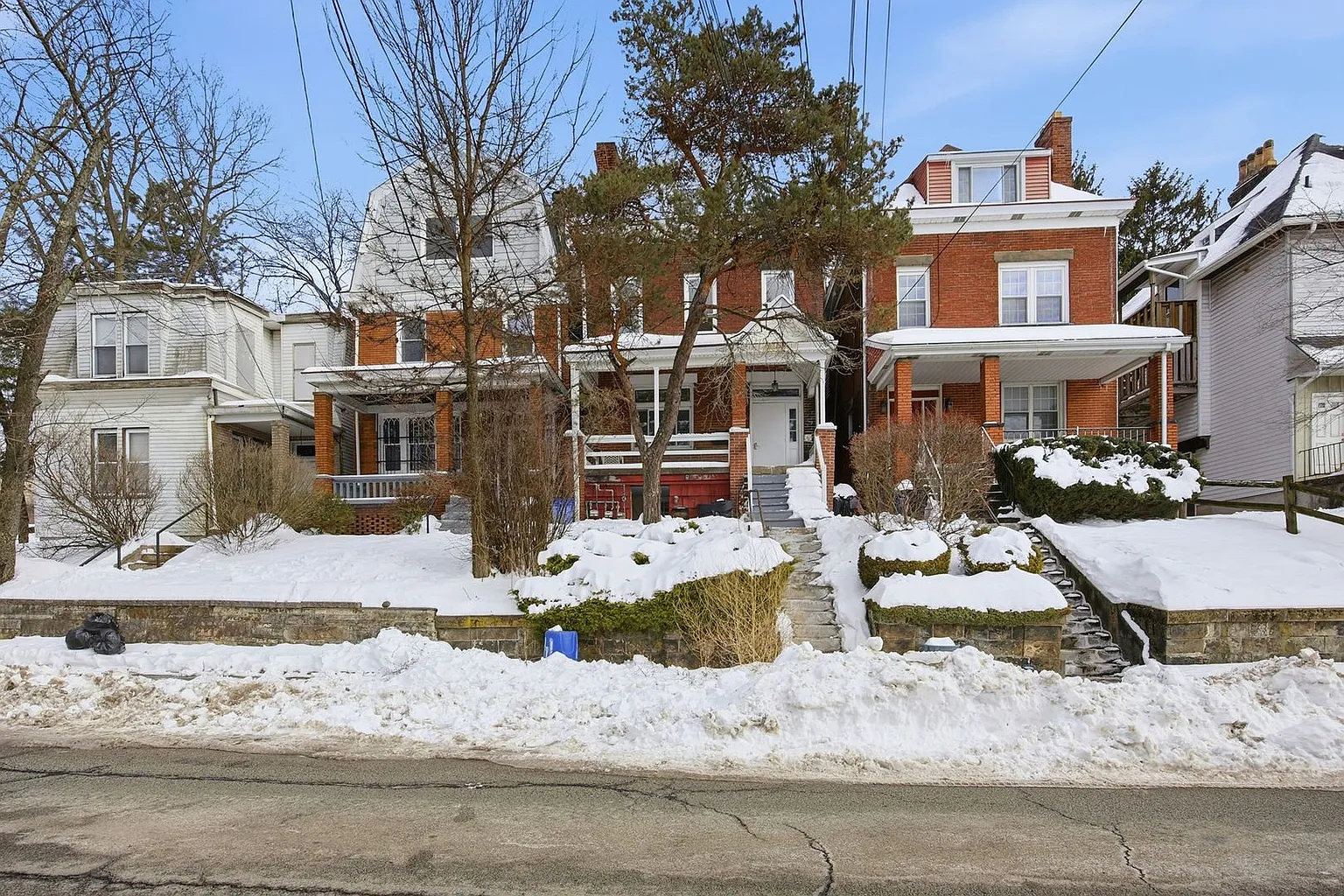 141 Oneida St APT 1 photo 1