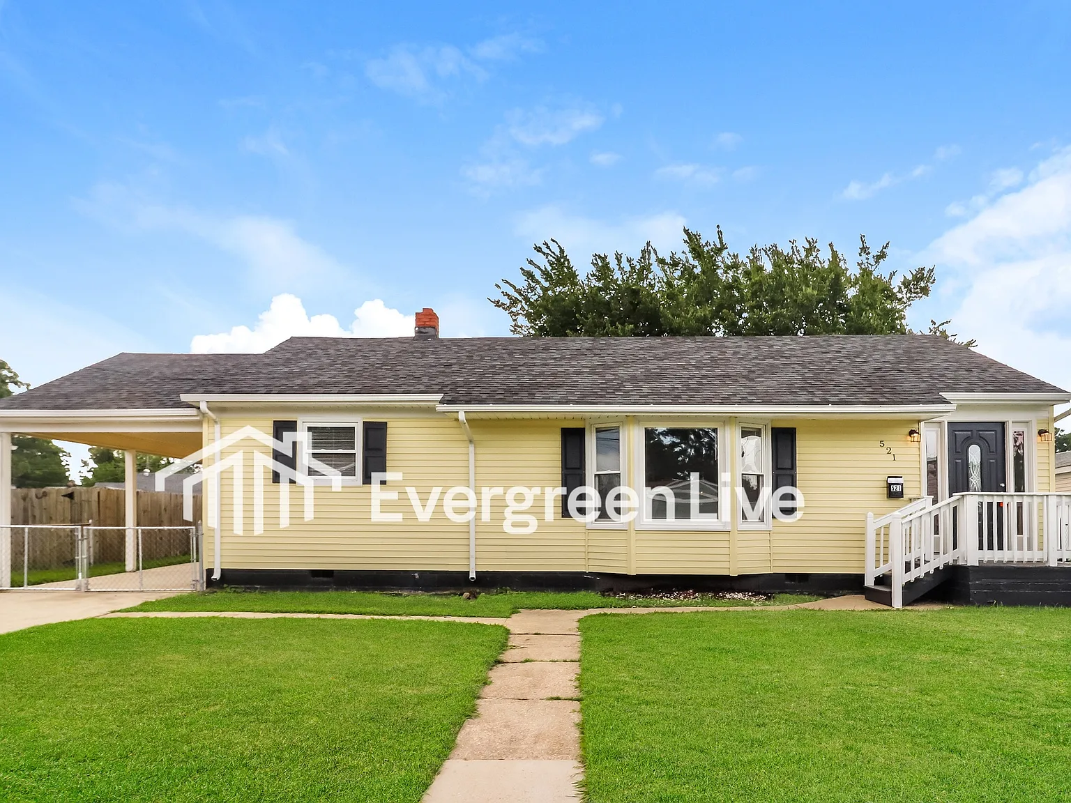 4 bed, 2.0 bath, 1890 sqft, $2,345 — Photo 1