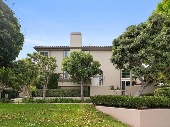 19211 Seabrook Ln, Huntington Beach, CA 92648