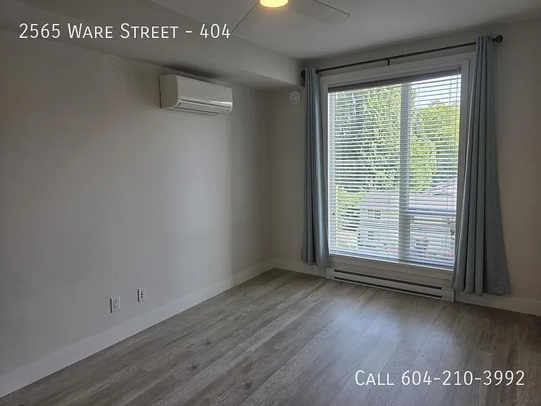 2565 Ware St #404 — Photo 9