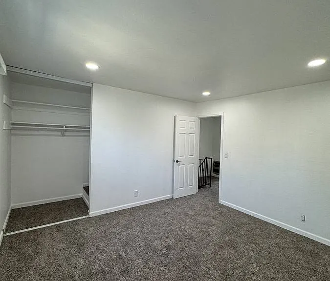 37555 Glenmoor Dr #Townhouse D — Photo 8