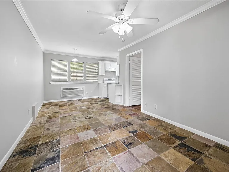 3618 Garrott St Apartments — Photo 5